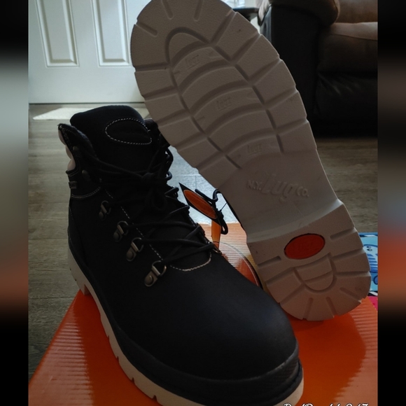 Lugz Grotto Ripstop Boots Men's Size 12 - Picture 2 of 2
